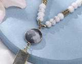 Fashion Natural Wood White Howlite Bead Stone Pendant Necklace For Women