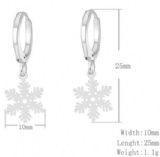 Snowflake earrings